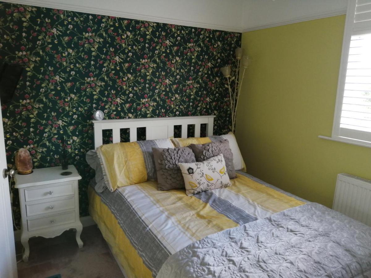 Charming Pink House With Perfect Location Apartment Whitstable Ngoại thất bức ảnh