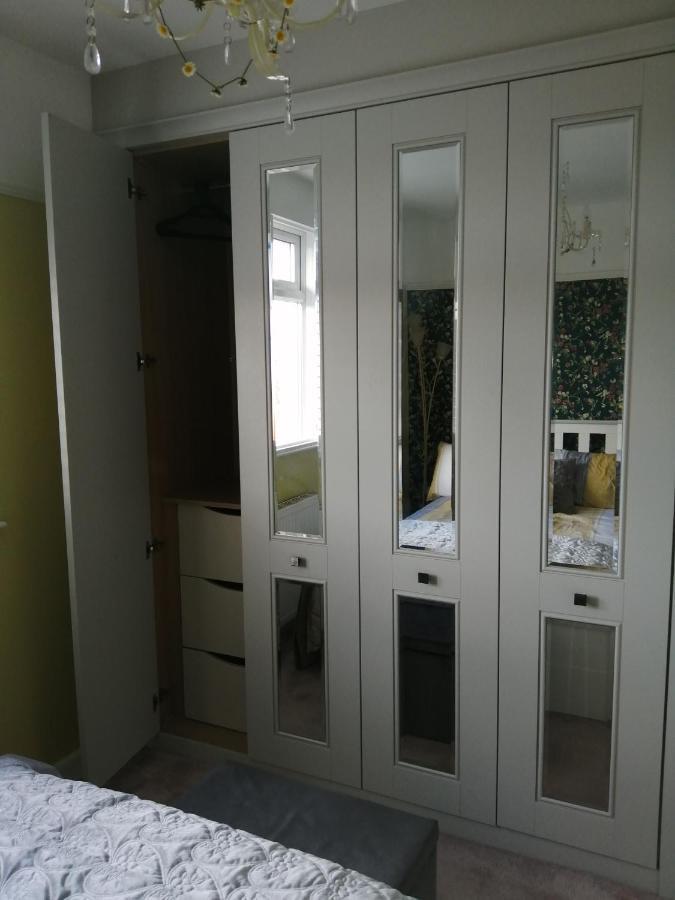 Charming Pink House With Perfect Location Apartment Whitstable Ngoại thất bức ảnh